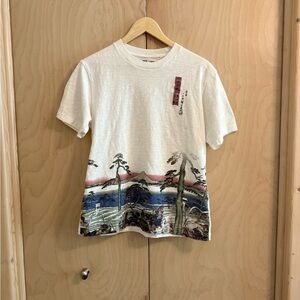 Uniqlo White Graphic T-Shirt From Japan